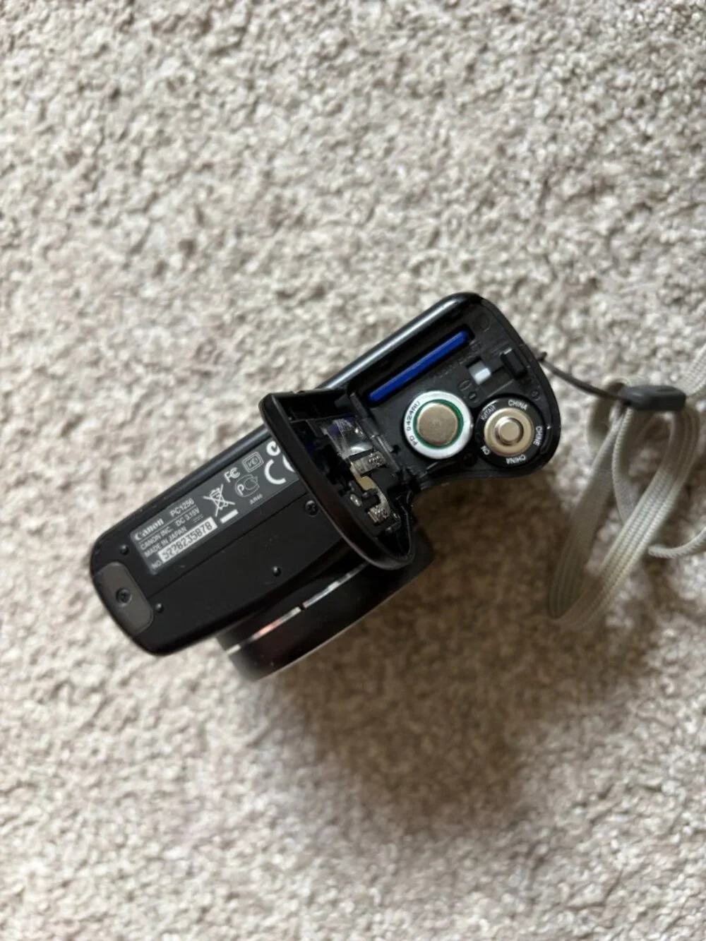Canon PowerShot SX100 IS 8.0MP Digital Camera Black